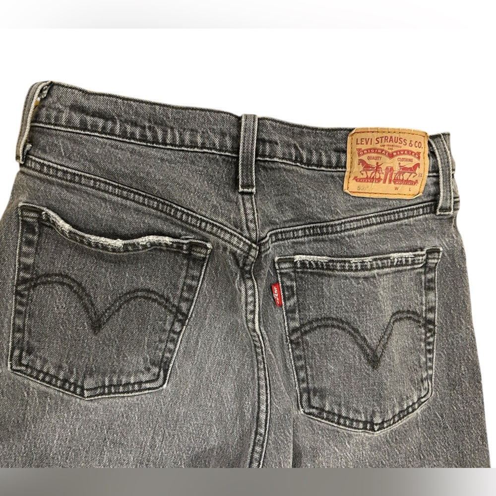 Levi’s 501 Skinny Black Cropped High Waist Frayed Hem Jeans - Picture 4 of 5